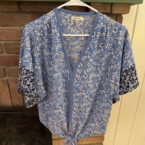 Max Studio Blue and White Flutter Sleeve Blouse with Tie Front